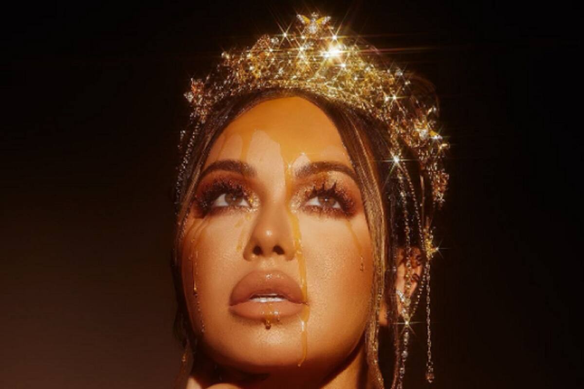 Chiquis Rivera tiene los ovarios de su madre Jenni, y lanza su nuevo disco “Abeja Reina”