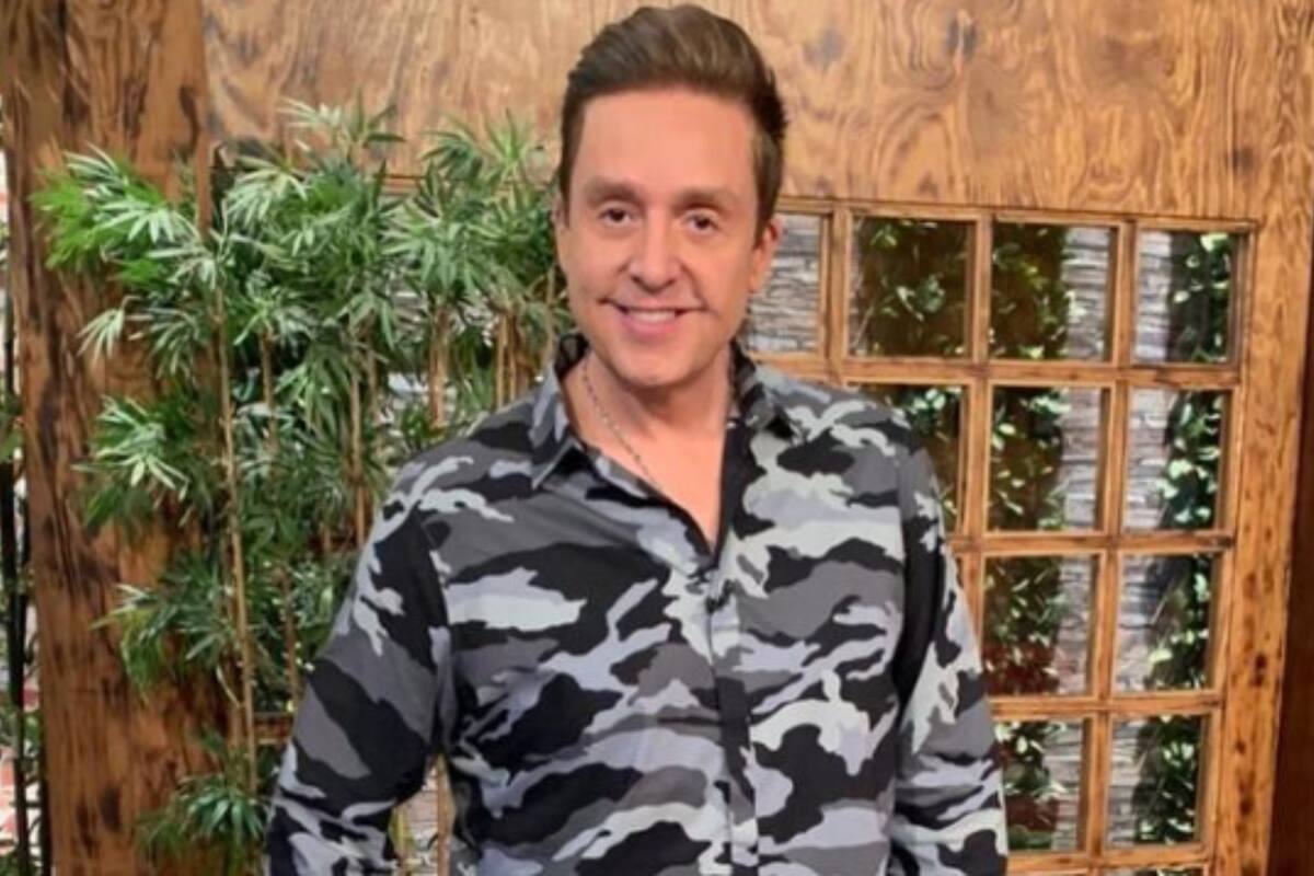 Daniel Bisogno señala de “idiotas” a fans de Bad Bunny y se burla de ellos