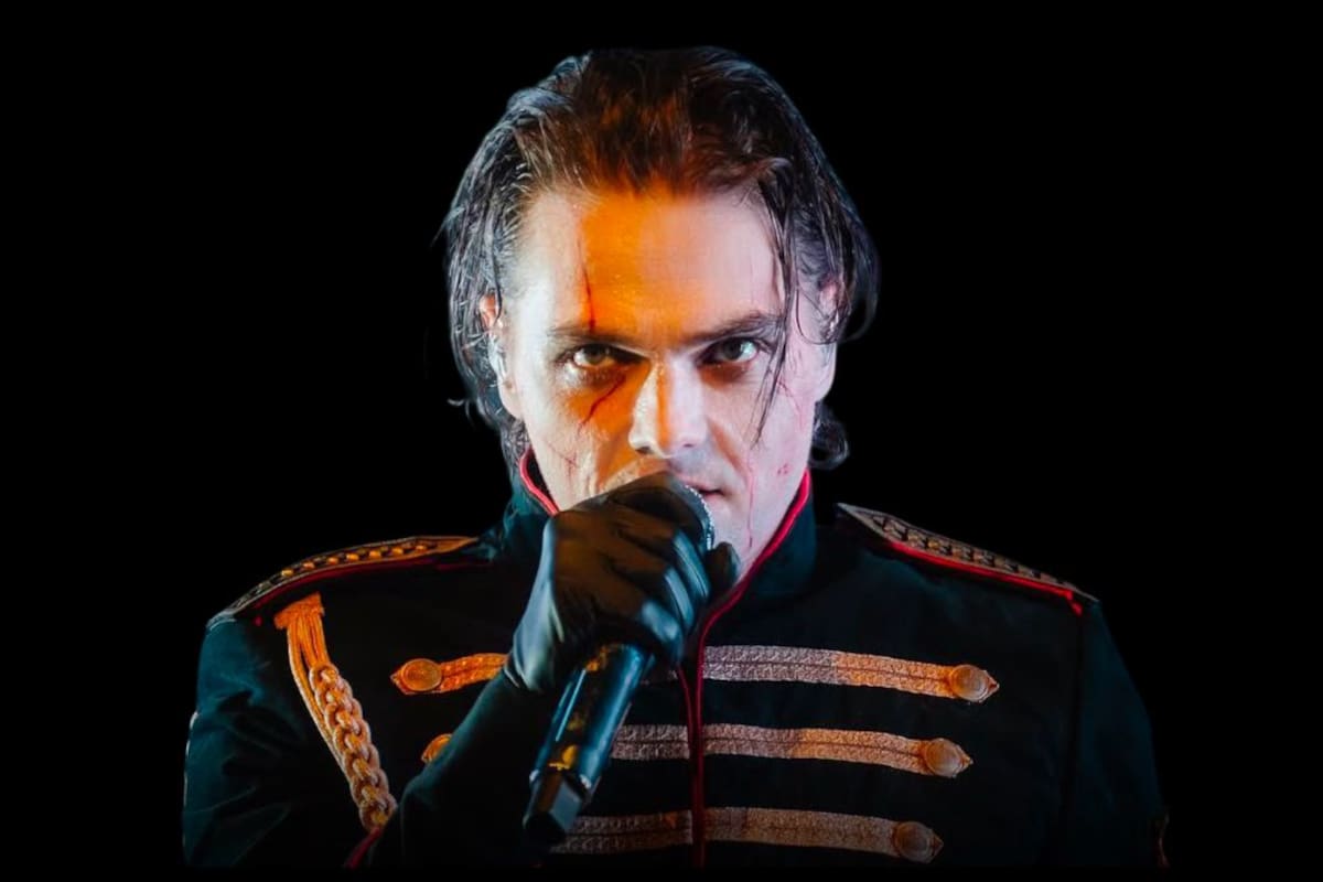 ¿Llegará ‘The Black Parade’ a Broadway? John Cameron Mitchell revela proyecto con My Chemical Romance