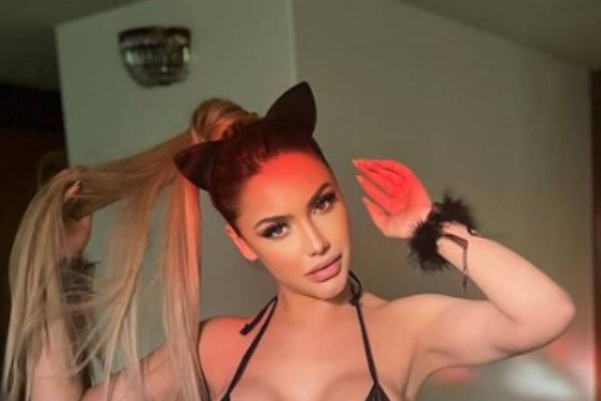 Jeni de la Vega alborota a sus fans desde la cama y con tremenda lencería morada