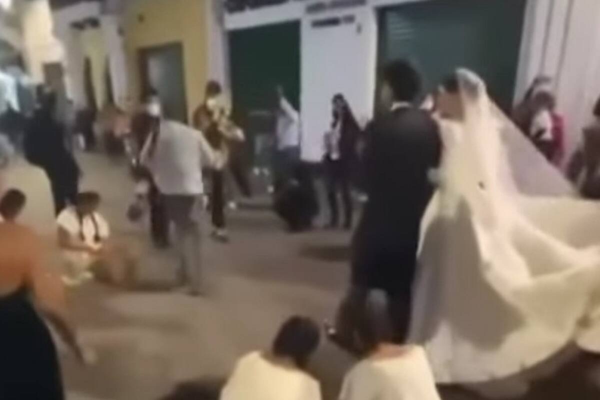 VIDEO VIRAL: Pareja desata indignación al presentar en su boda a esclavos indígenas