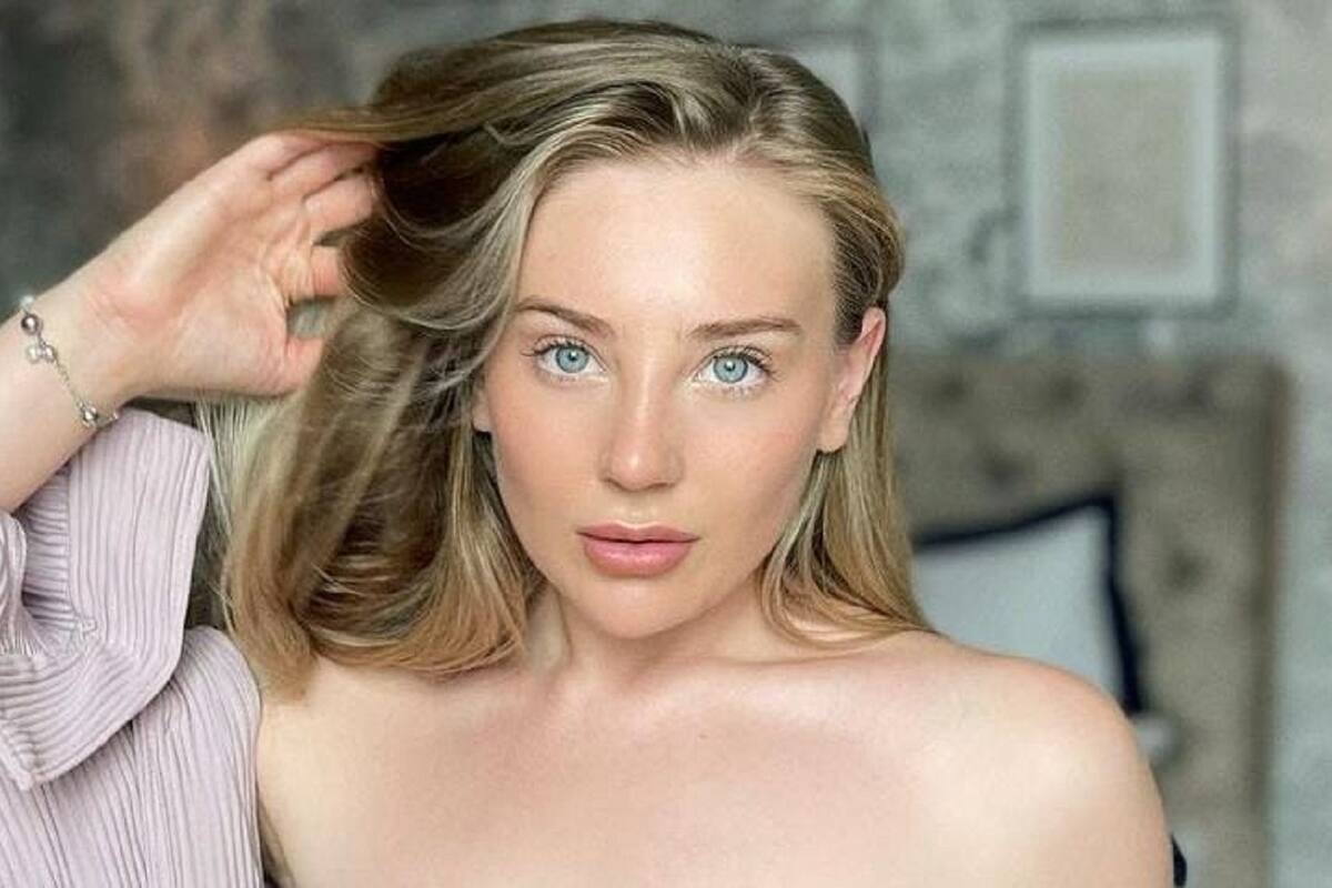 Bethany Lily April deja al descubierto sus grandes encantos con espectacular vestido