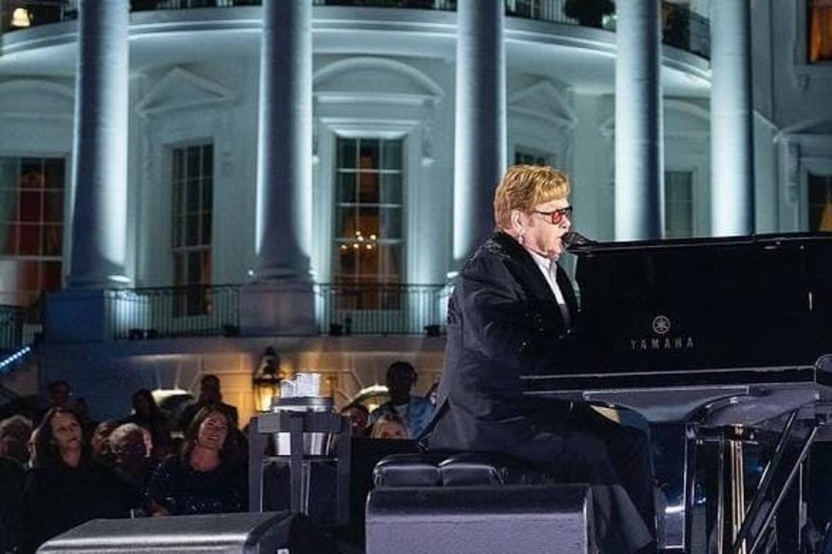 Elton John da concierto en la Casa Blanca en su gira de despedida