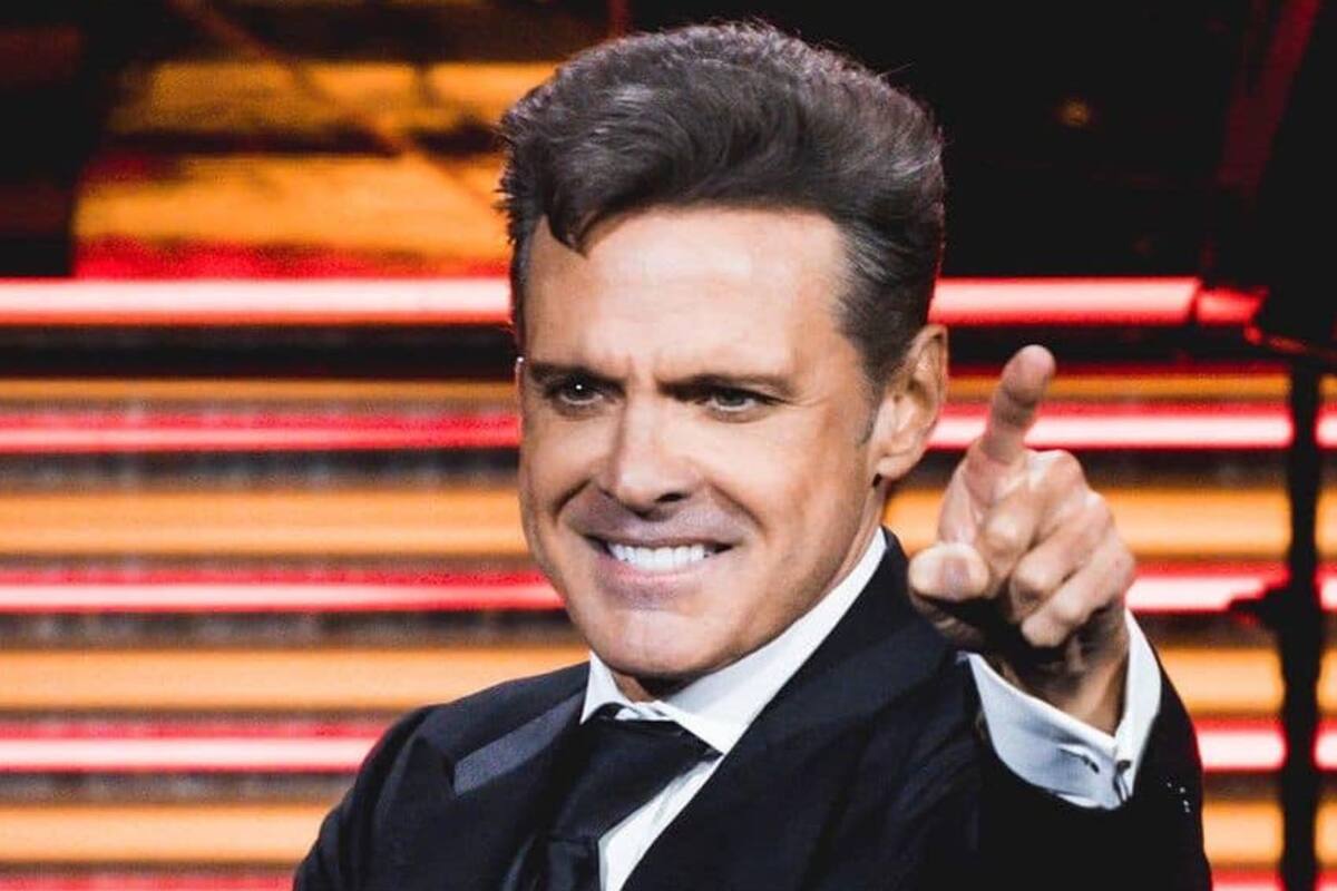 Luis Miguel deslumbra en el inicio de su gira por Argentina con cena de Gala en La Rural