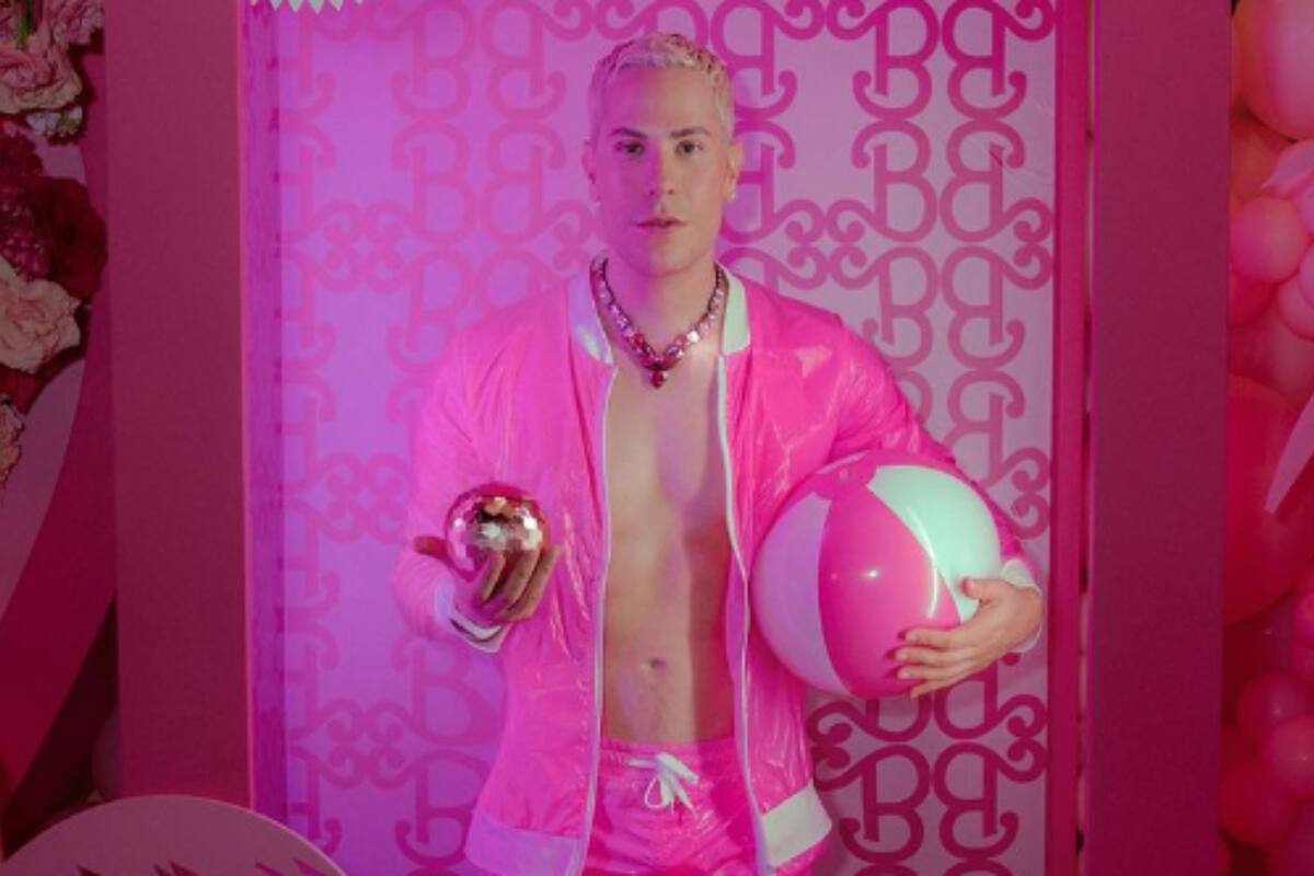 Christian Chávez celebra sus 40 años al más puro estilo de "Barbie"