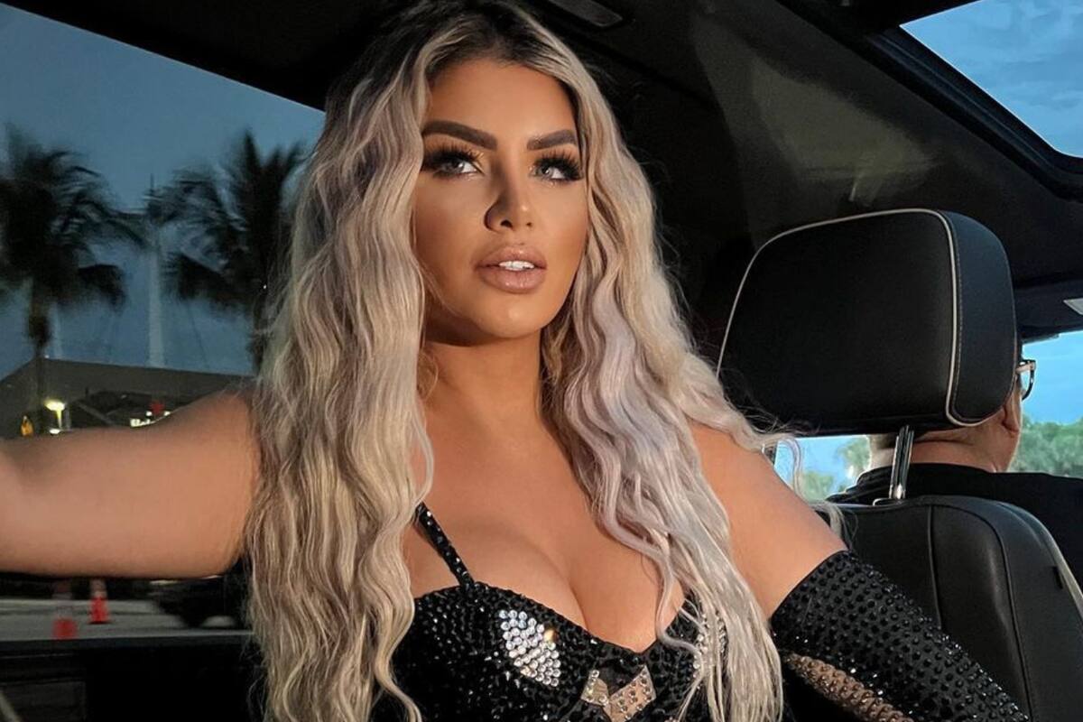 Mariana González presume su figura en el bikini perfecto para cualquier festival de música