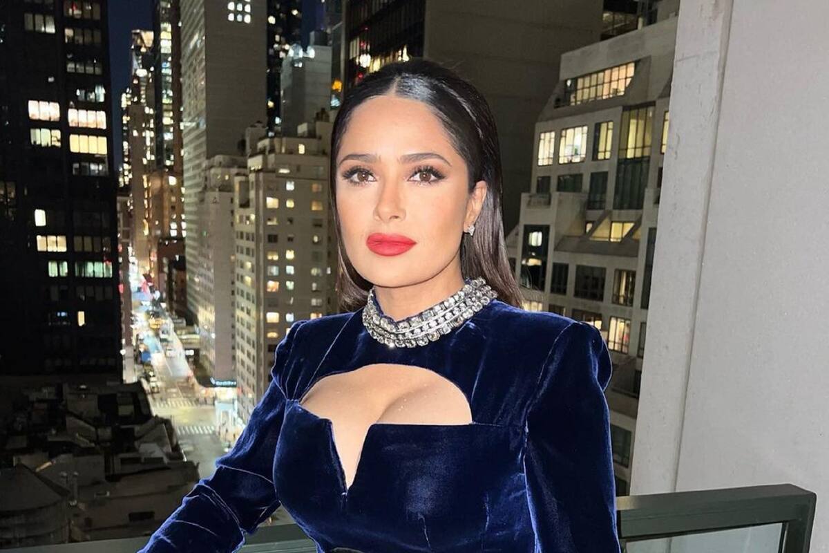 En traje de baño, Salma Hayek se queda dormida tras promocionar películas