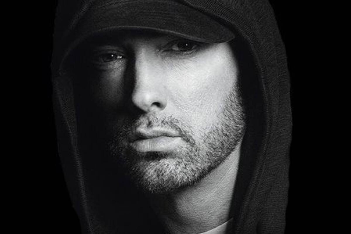 Eminem lanza su nuevo álbum "Curtain call 2" de grandes éxitos