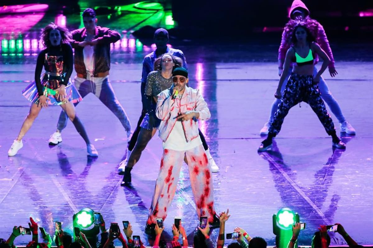 "El último tour el mundo" de Bad Bunny hace historia al encabezar la lista Billboard 200