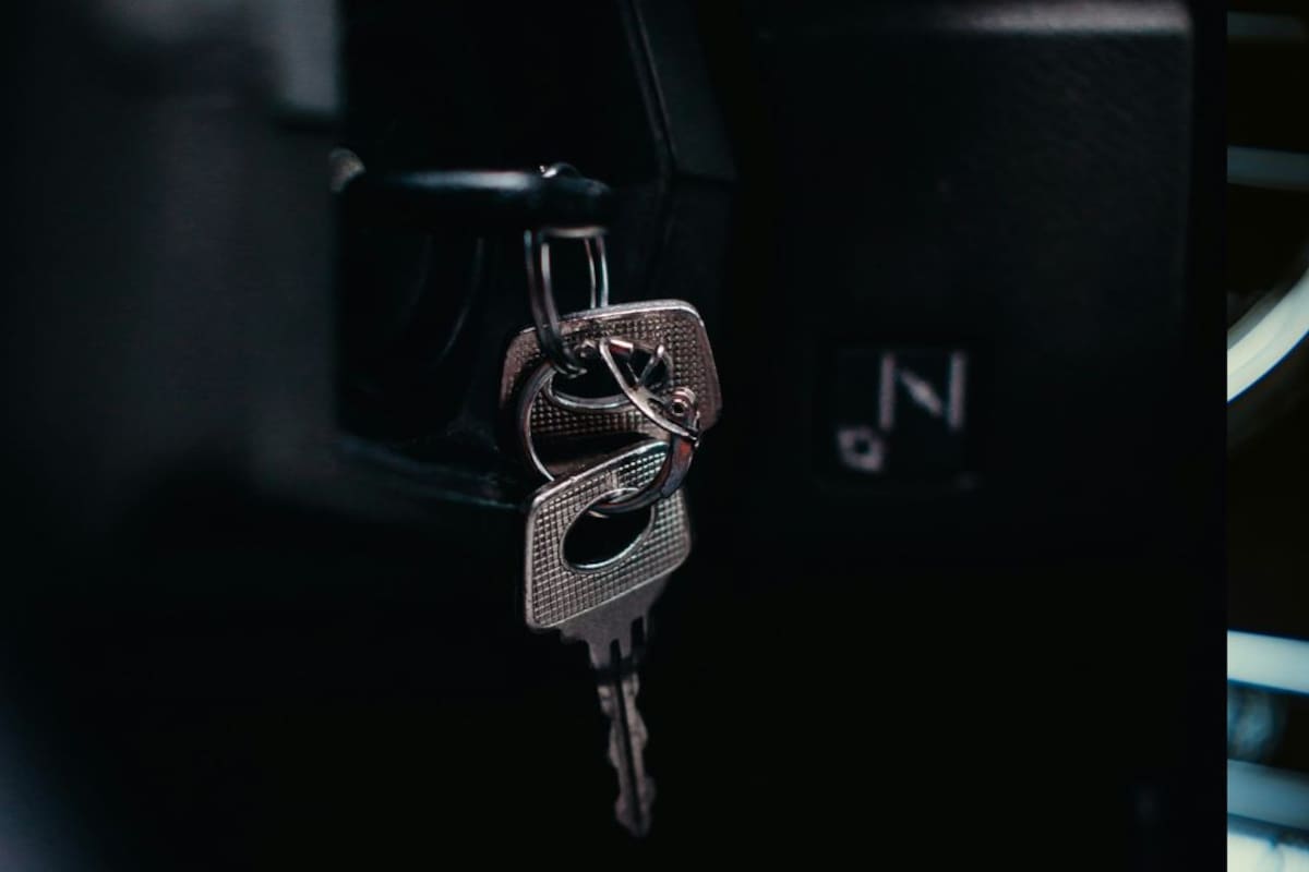 Si tu auto suena un “clic” al encenderlo, tu batería está fallando: Cómo detectarlo antes de tiempo