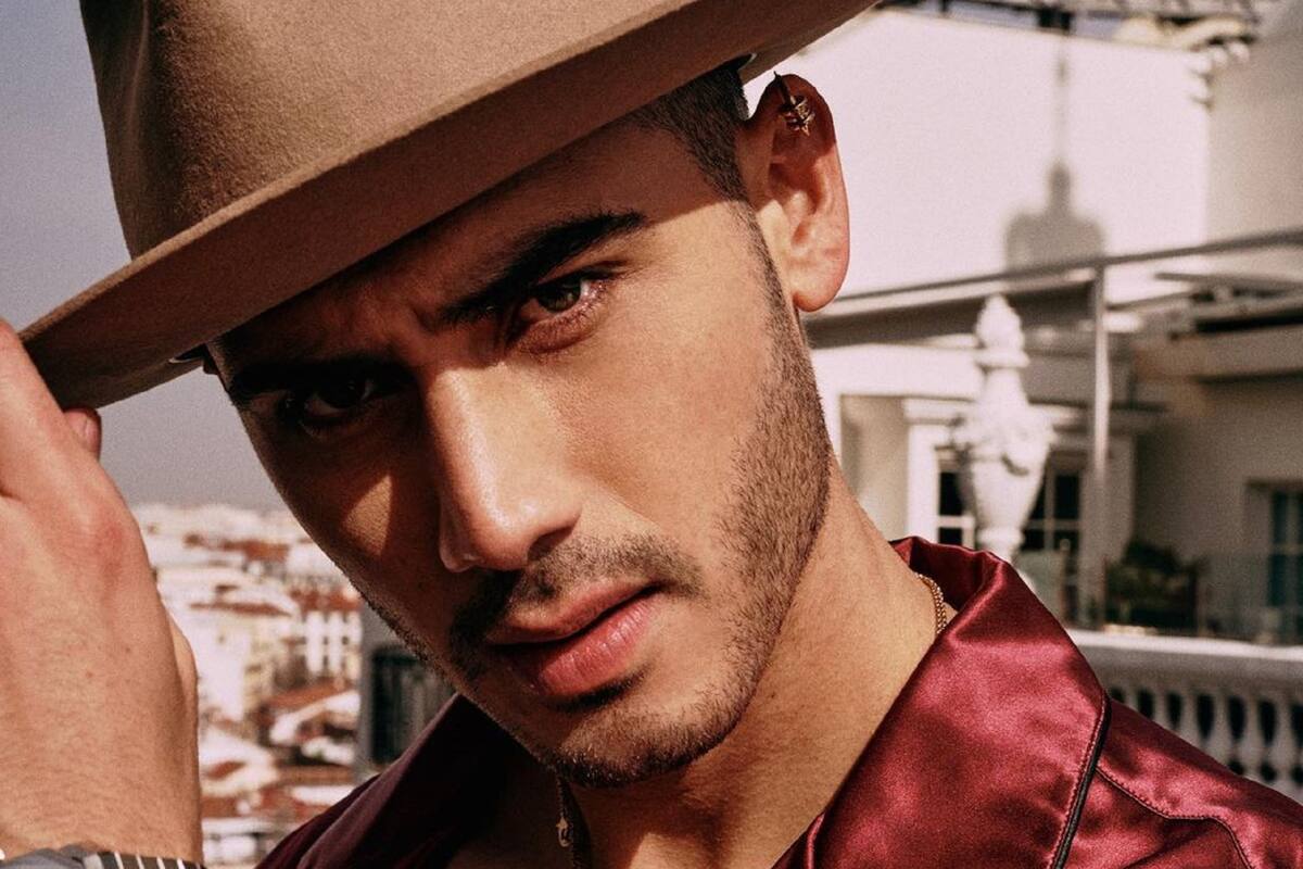 Alejandro Speitzer pone arder a todo mundo mostrando sus cuadritos de acero