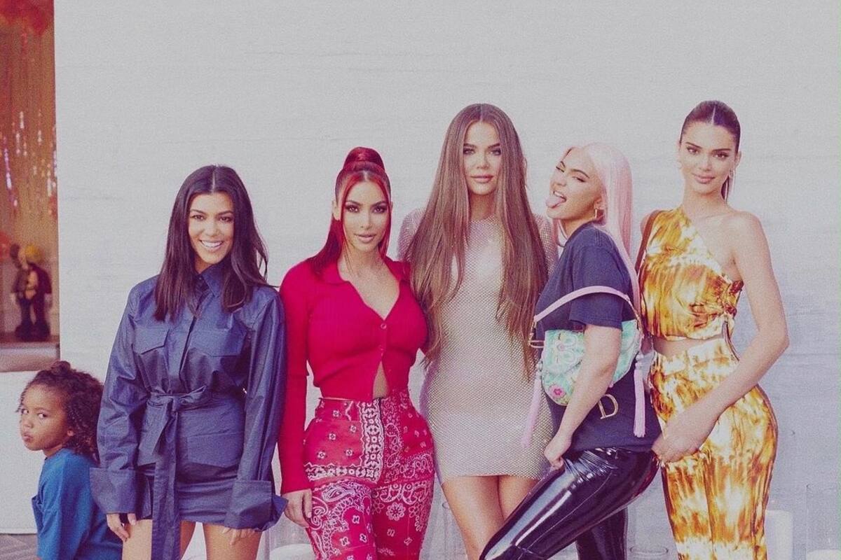 Kim Kardashian, Kendall y Kylie Jenner encienden Instagram con conjunto de San Valentín