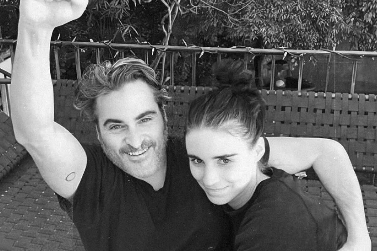 Joaquín Phoenix y Rooney Mara le pondrán a su hijo River, en honor al hermano del actor