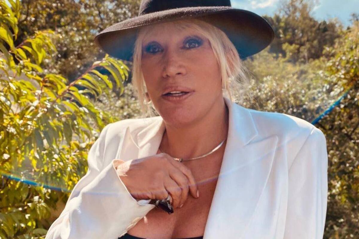 Laura León lanza “La vida es una sola” con el grupo Sweet