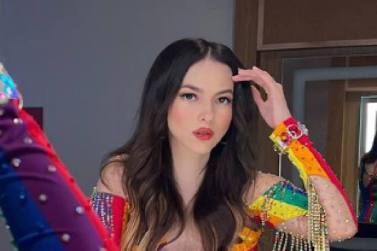 Paty Cantú se pone navideña al más puro estilo de “Mean Girls”