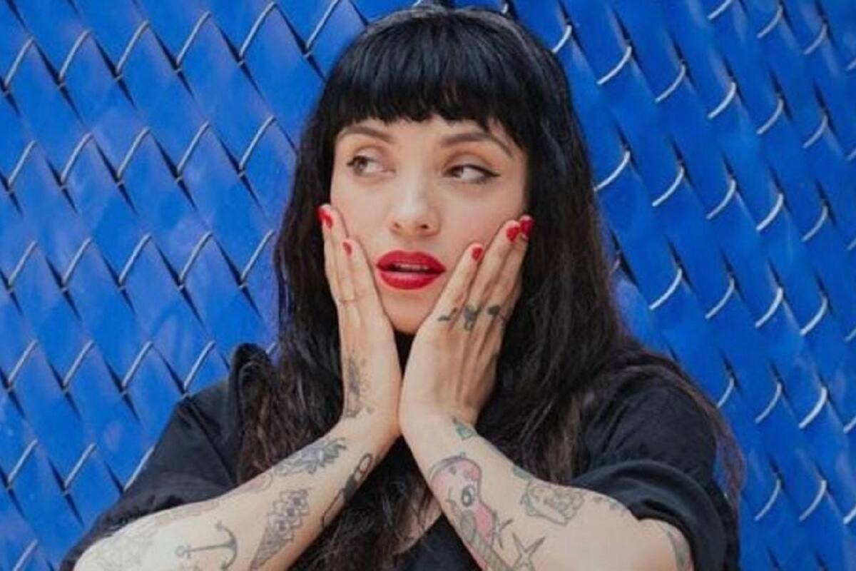 Mon Laferte iniciará su gira en México con nacionalidad mexicana