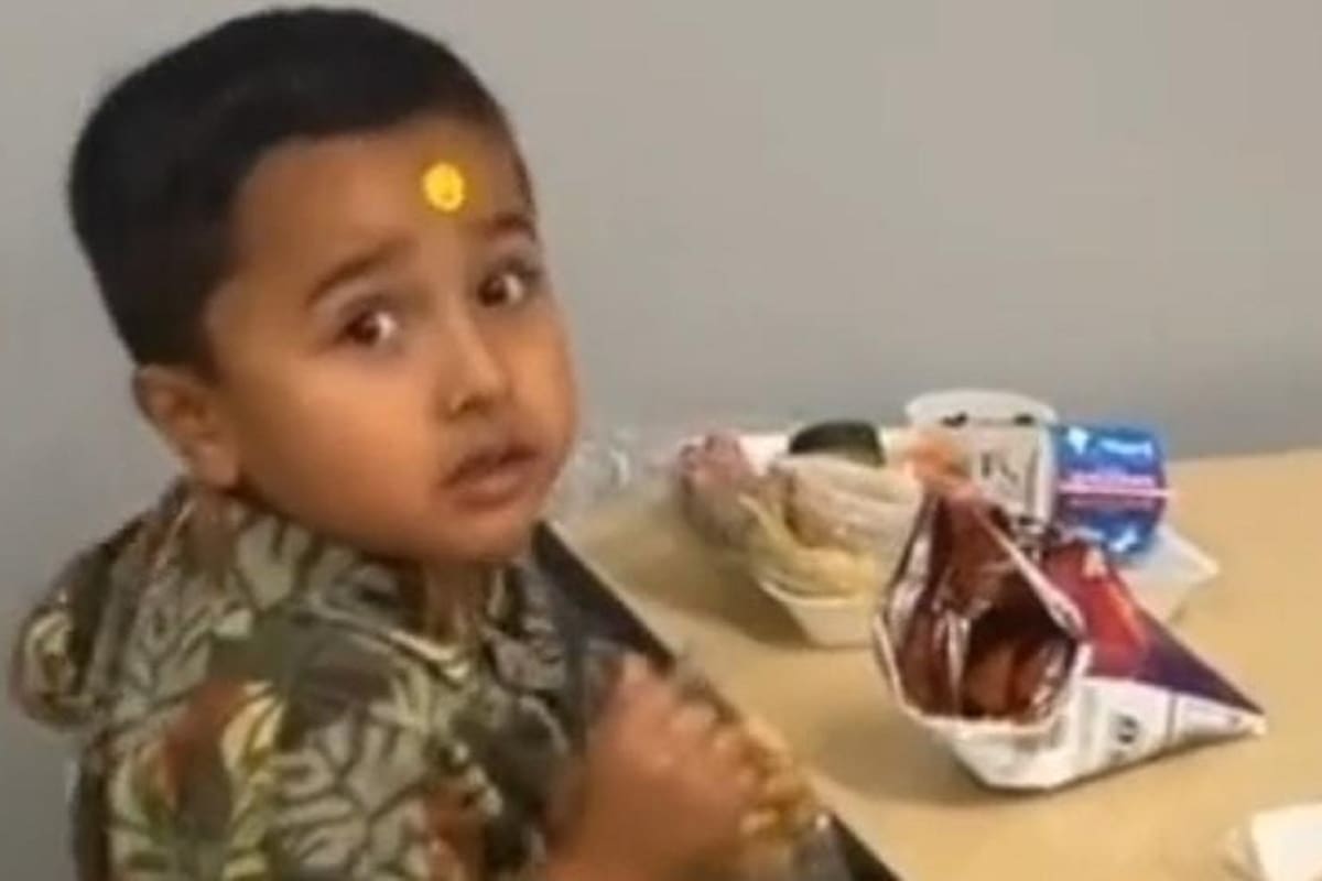 TikTok: Mamá sorprende a su hijo en la escuela y esta fue su reacción