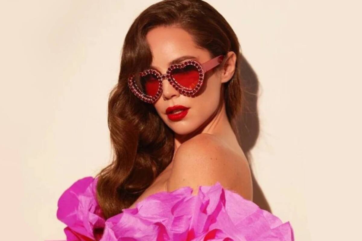 Camila Sodi vuelve a enamorar a sus fans con traje de baño rojo