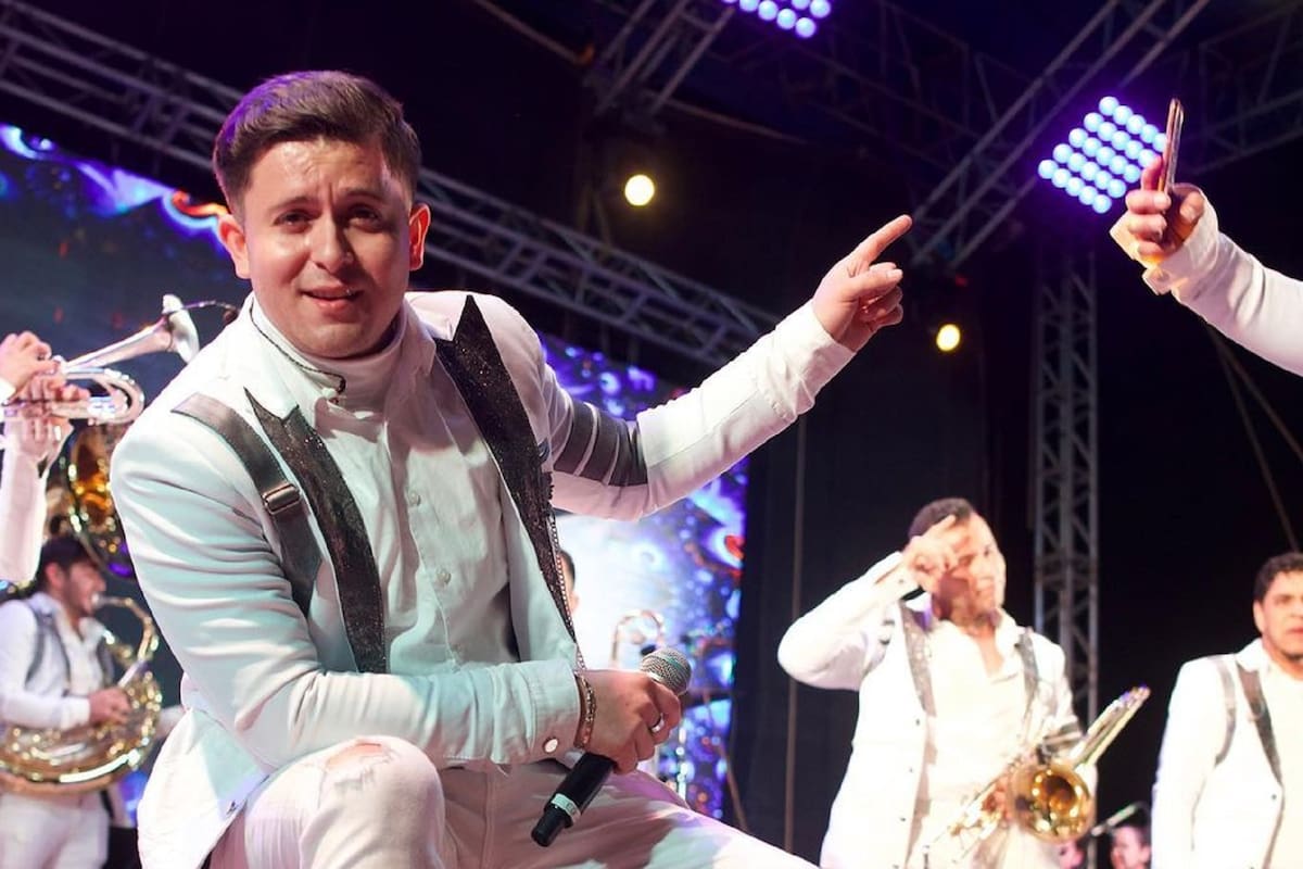 Eduardo Loaiza, vocalista de Banda Los Recoditos, sale de la agrupación; ya tiene reemplazo