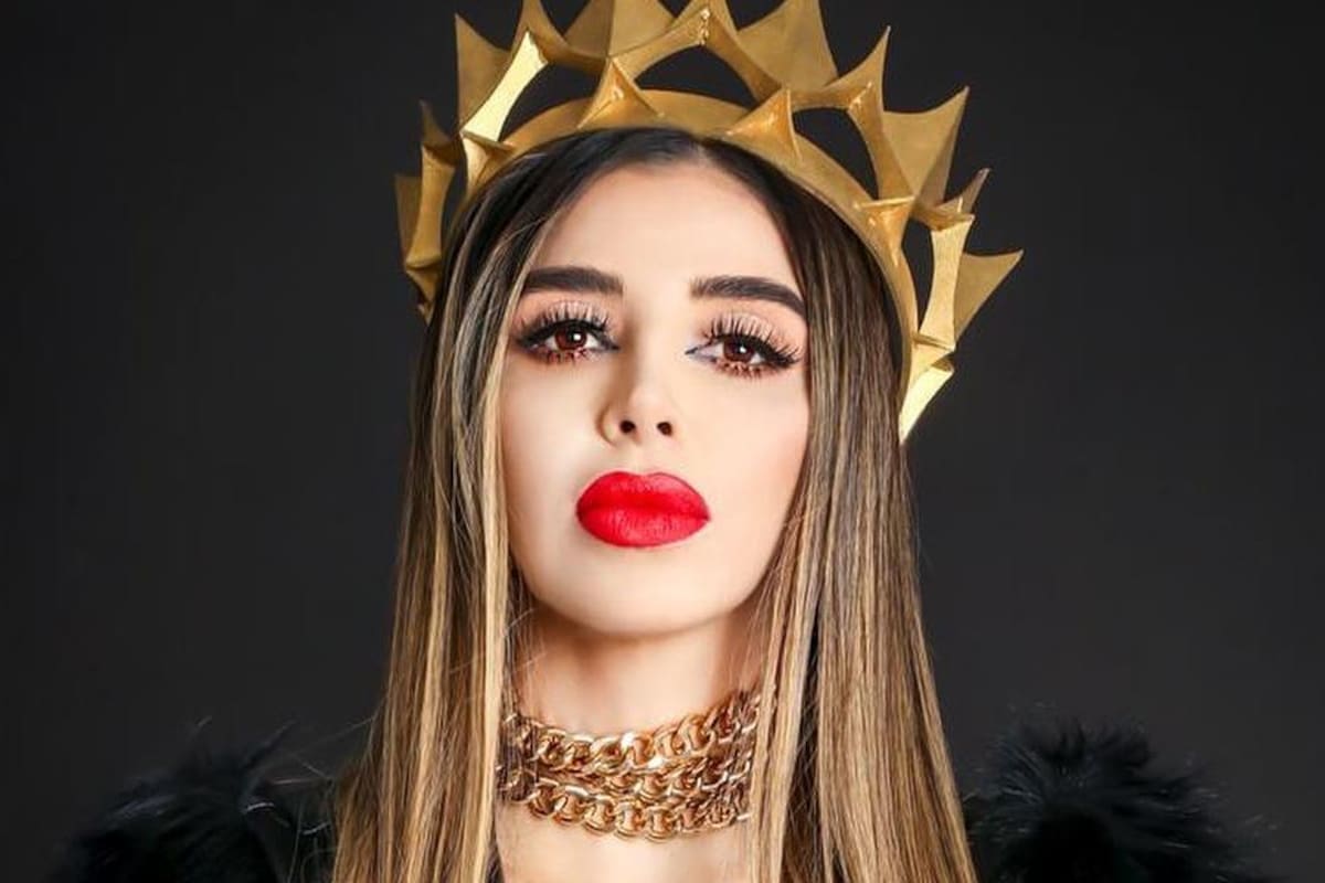 Emma Coronel luce vestido de 150 mil pesos