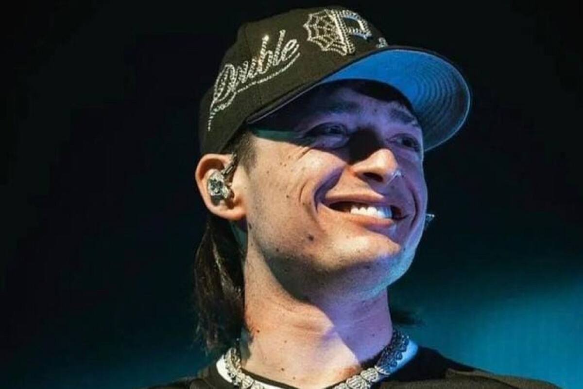 Peso Pluma asegura que barbero le agradeció por darle tanto trabajo por su popular corte