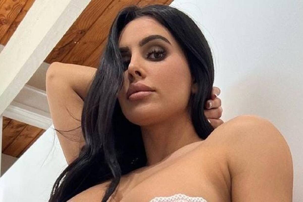 Lily Adrianne emociona a sus seguidores con su conjunto de encaje