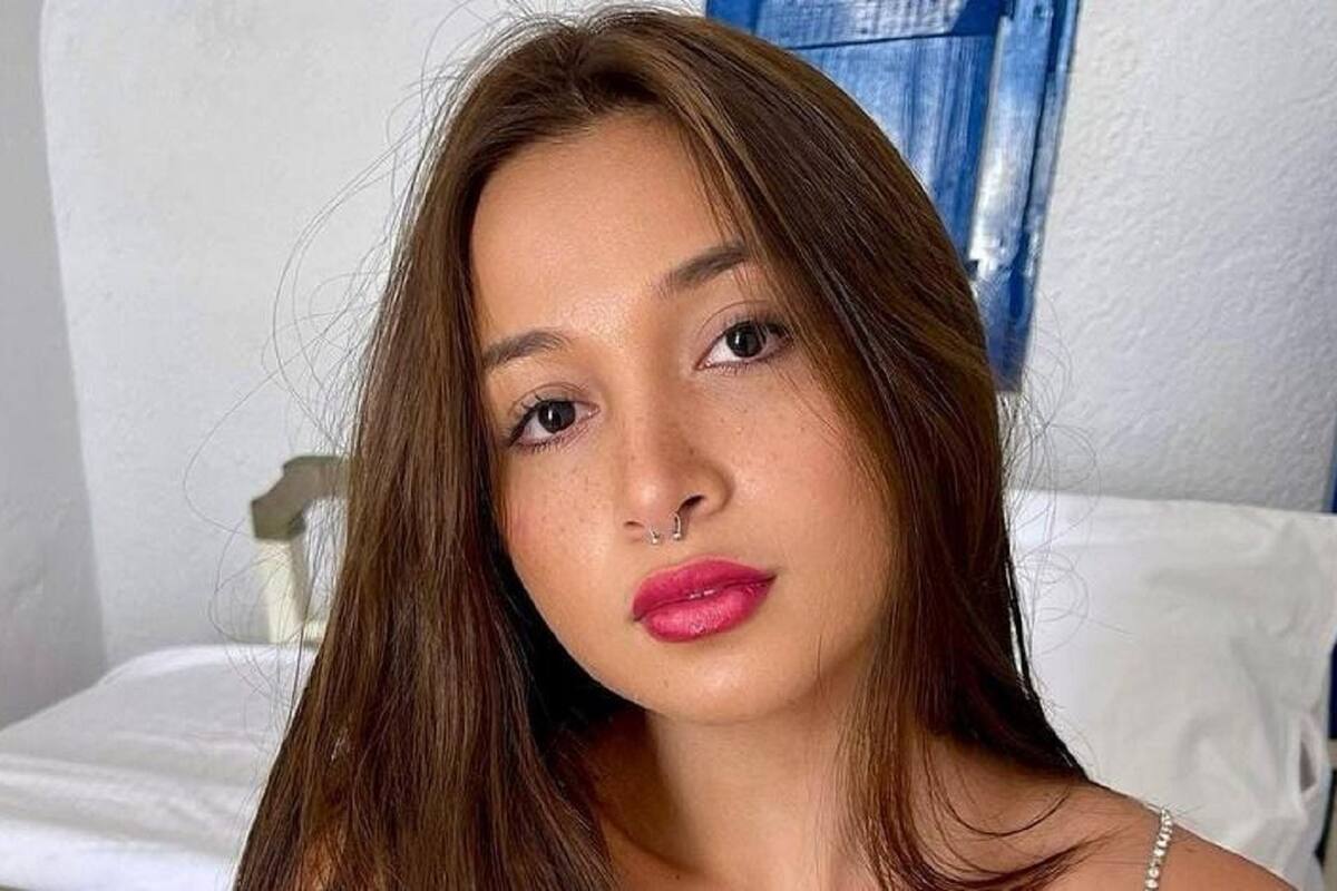 Pandora Kaaki luce impresionante figura solamente con su ropa interior