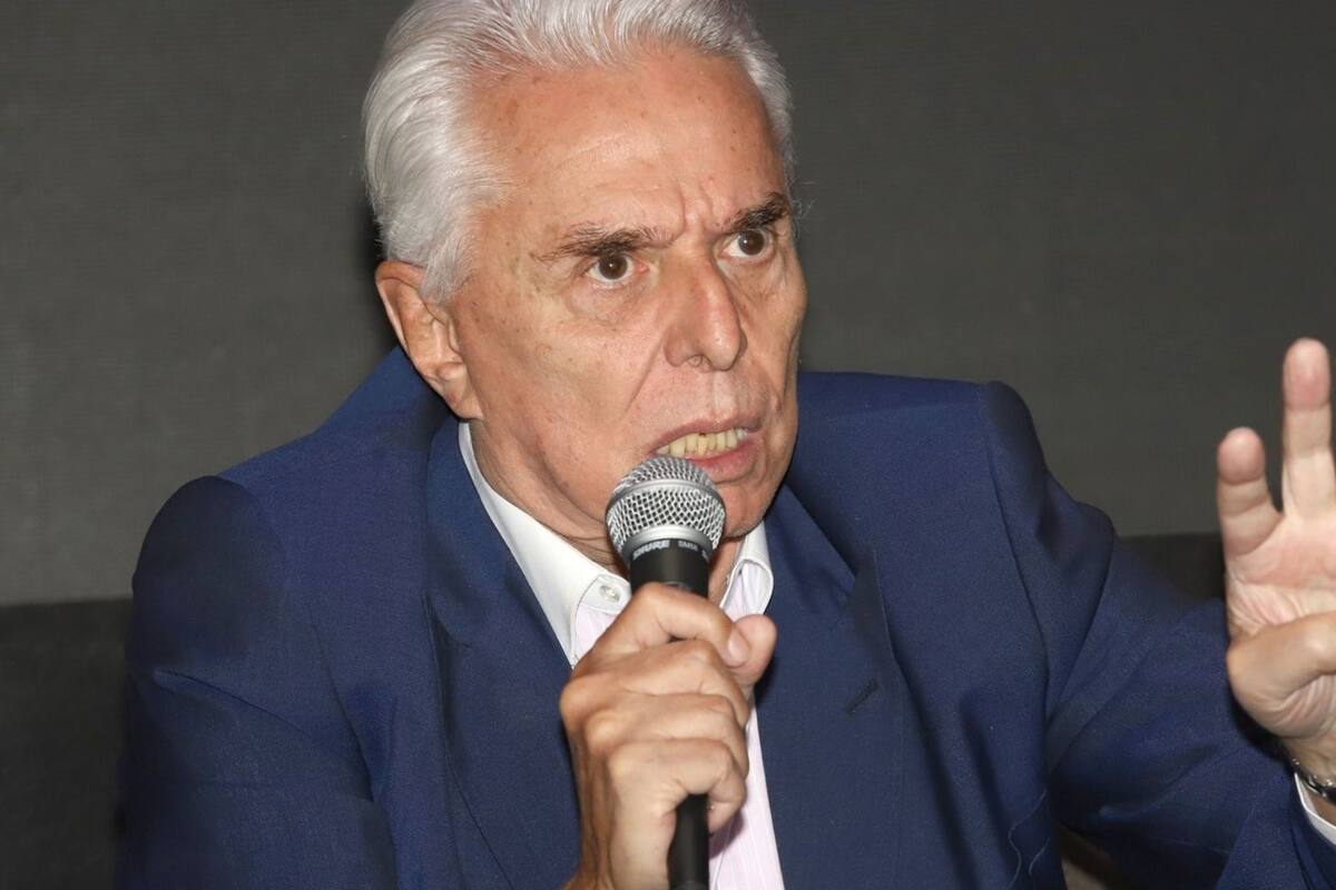 Enrique Guzmán se justifica asegurando que hizo un ''comentario irónico''