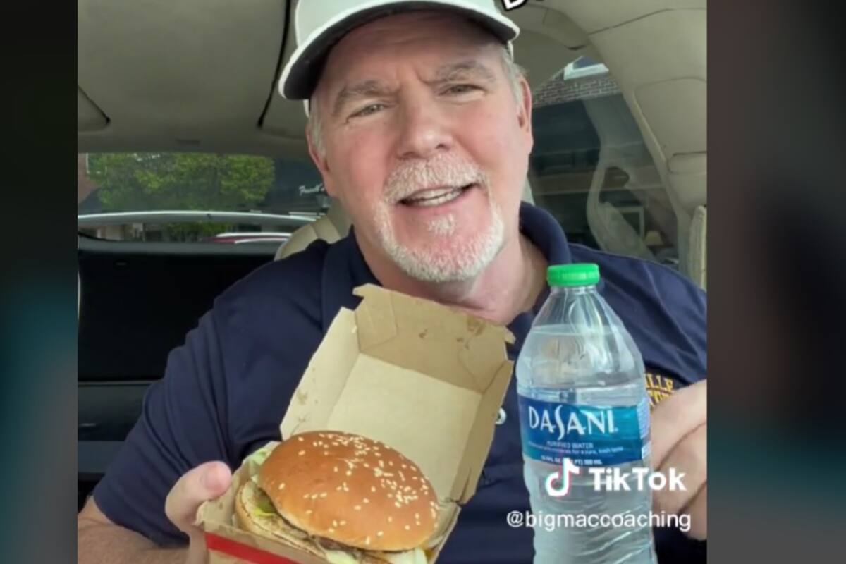 TikTok: Hombre se vuelve viral al bajar de peso por comer solo hamburguesas