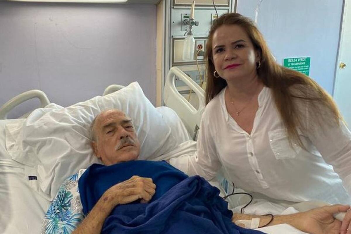 Andrés García es trasladado a casa de su esposa tras ser encontrado tirado en su mansión