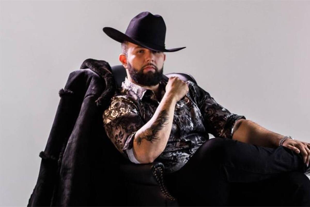 Carin León disfruta de su disco "Encerrado pero enfiestado" a pesar del Covid-19