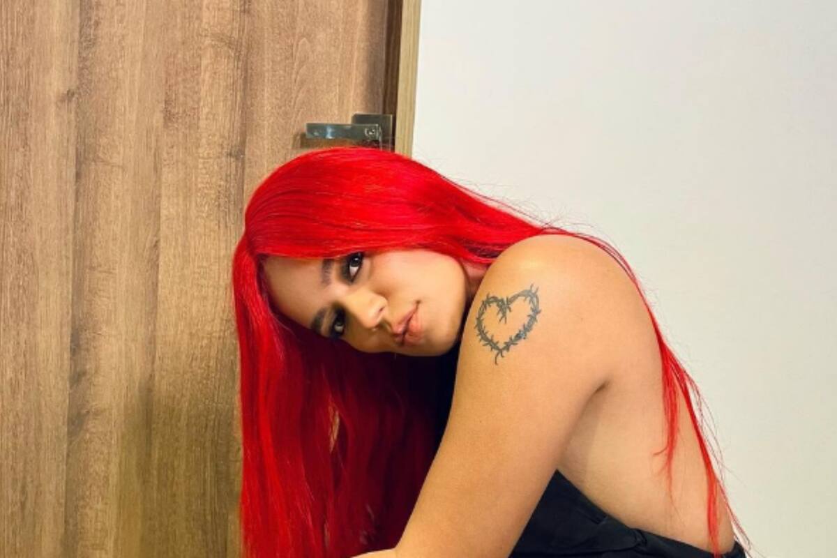Karol G seduce a sus fans con sensual video en redes sociales
