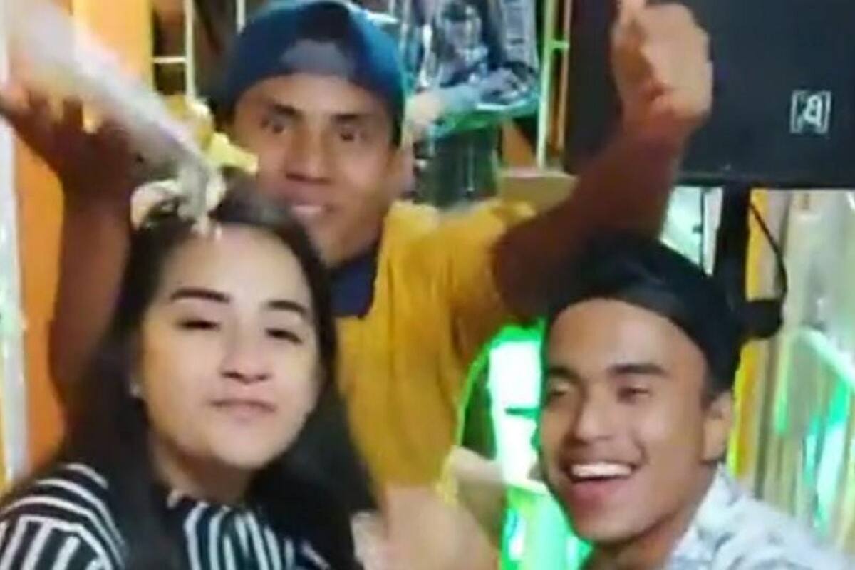 VIDEO VIRAL: Joven arruina video y termina llenando de comida a su amiga