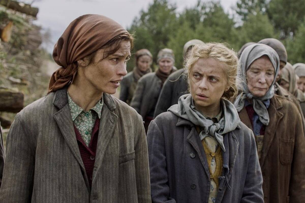 Bel Powley espera que la cinta "Ashes in the Snow" sensibilice sobre problemas sociales