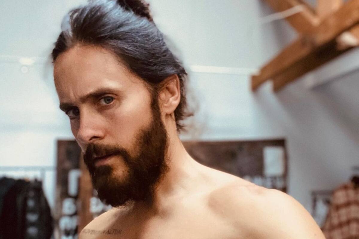 Jared Leto sube la temperatura al publicar una foto ¡desnudo!