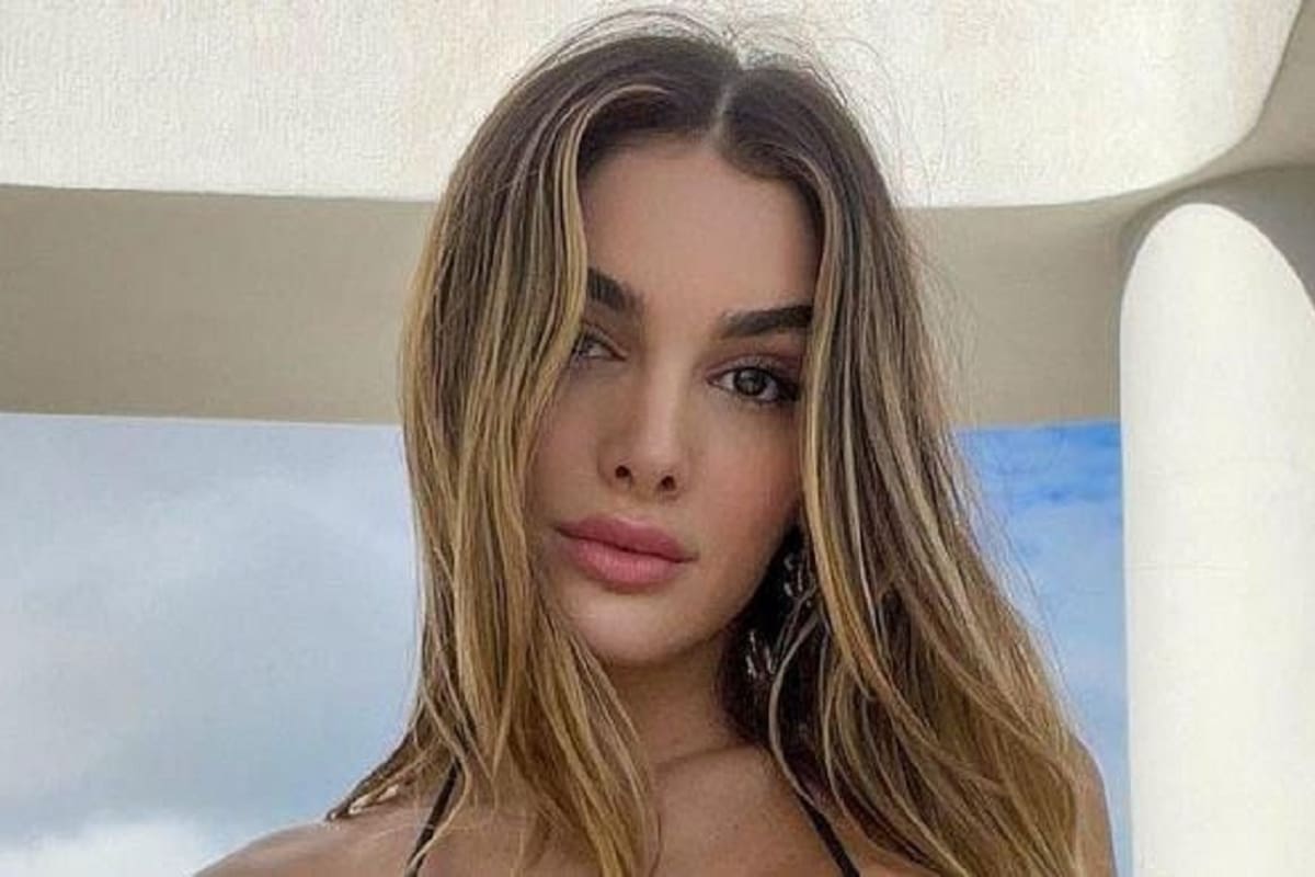 Lyna Pérez hace gala de sus increíbles curvas vestida completamente de negro