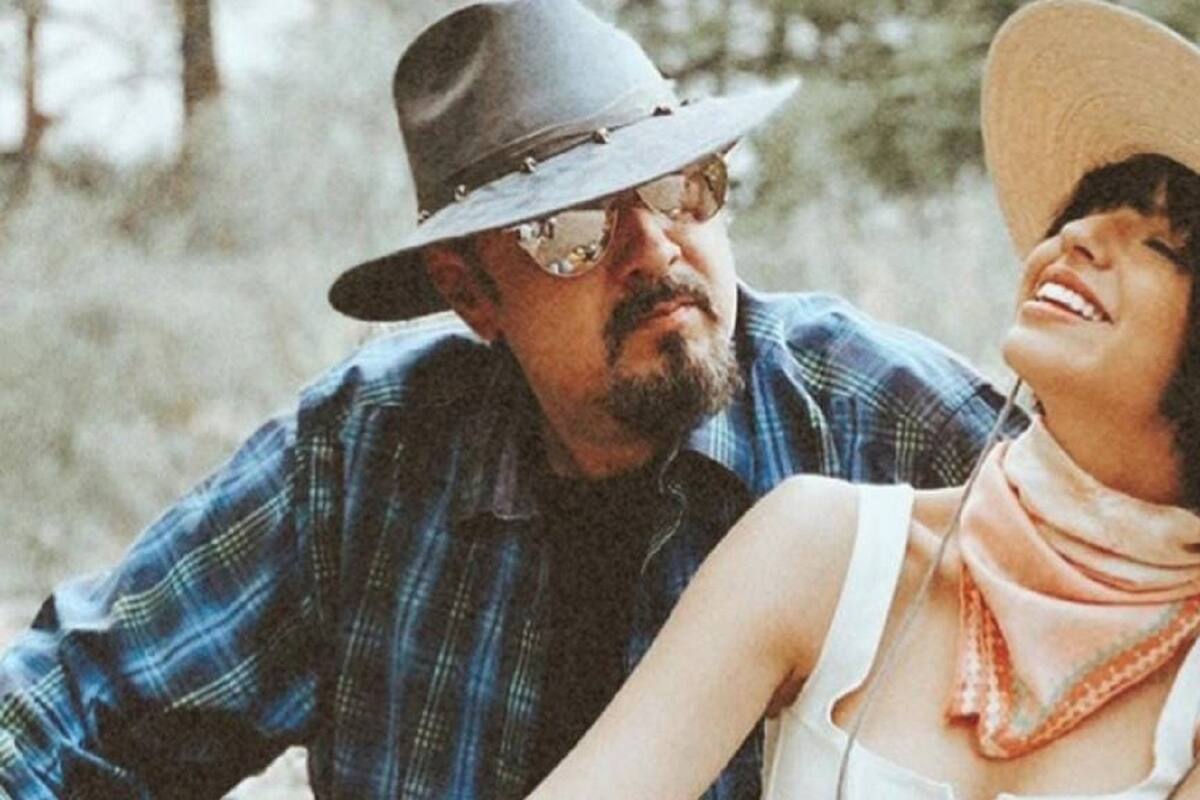 Ángela Aguilar felicita a su padre por su cumpleaños número 54