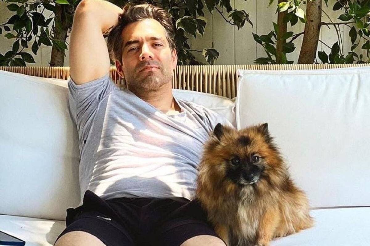 Omar Chaparro se encuentra de luto por la muerte de su perrito: “Te extraño demasiado”