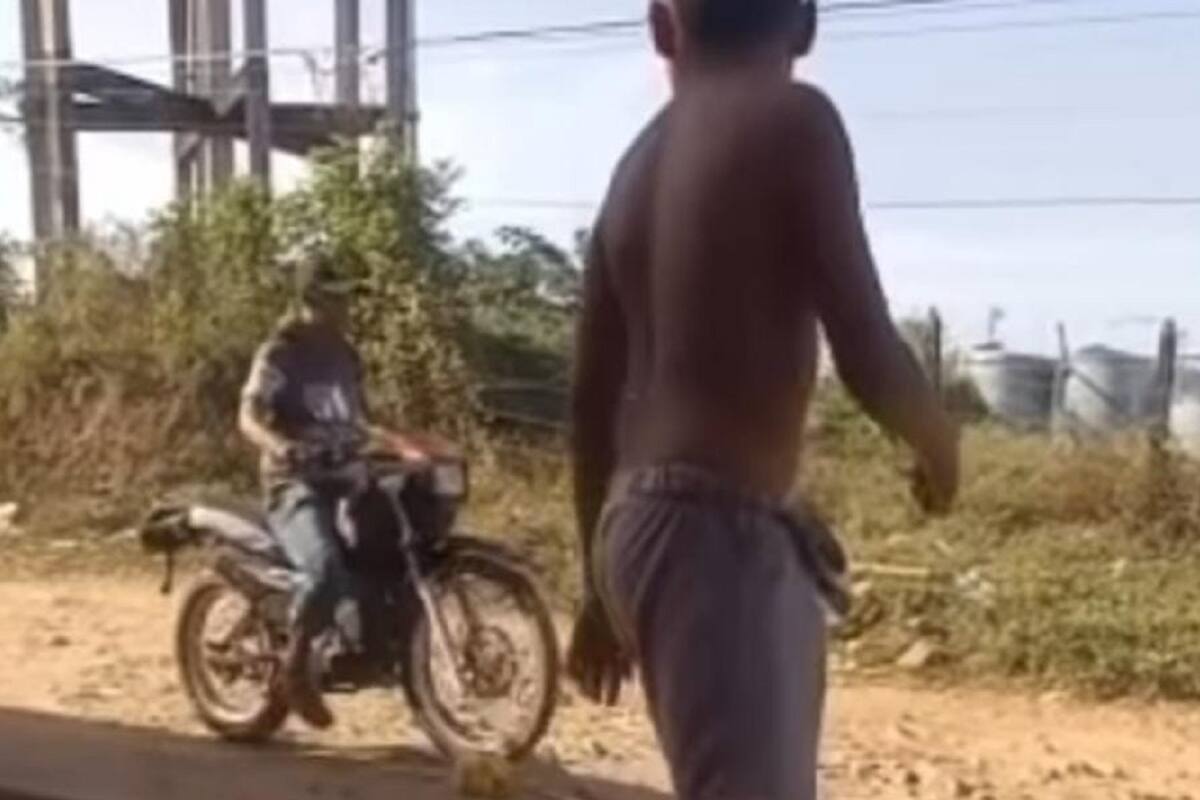 VIDEO VIRAL: Niños tiran a motociclista tras darle pelotazo