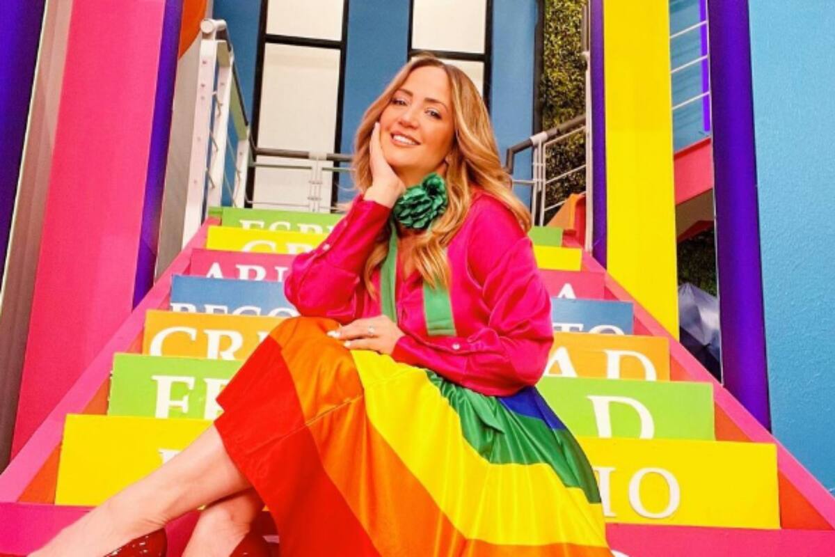 Andrea Legarreta elimina a Alfredo Adame de fotografía dedicada a Talina Fernández