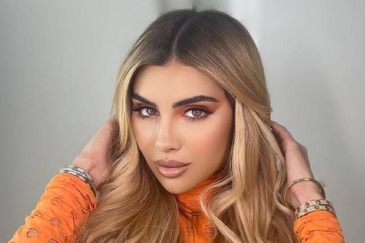 Alexa Dellanos enamora a sus seguidores en Instagram al modelar su candente bikini