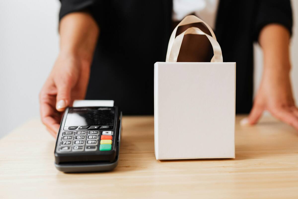 Despiden a empleada con 30 años en la empresa por no abonar un detergente de 20 pesos