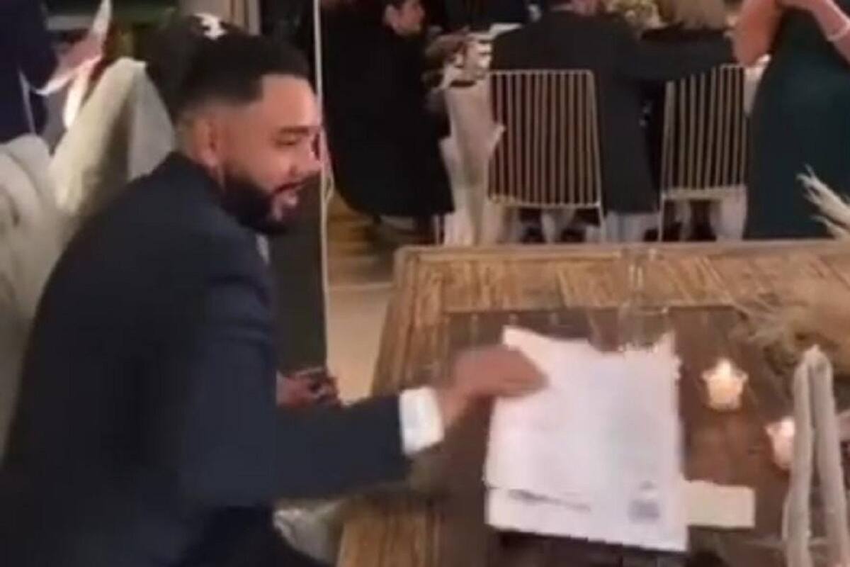 Pareja termina quemando su acta de matrimonio justo en el día de su boda