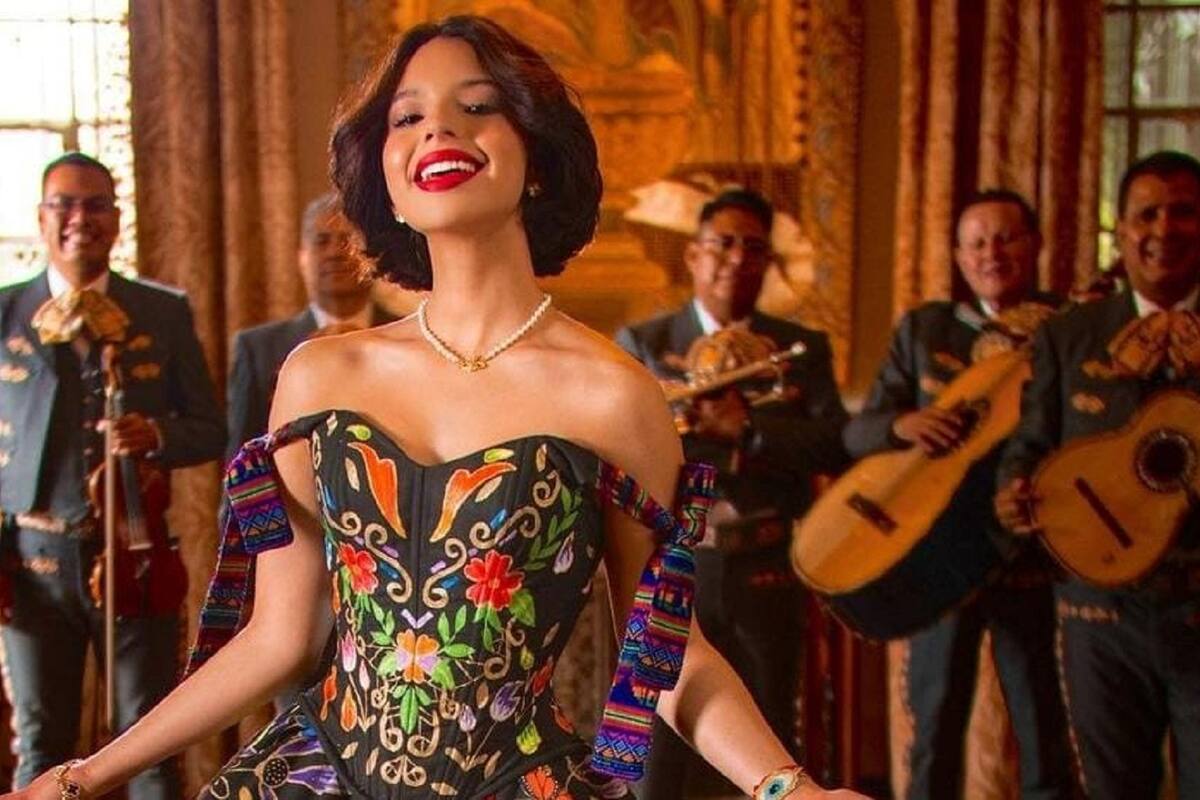Ángela Aguilar cerrará el desfile de Día de Muertos con concierto gratuito en el Zócalo