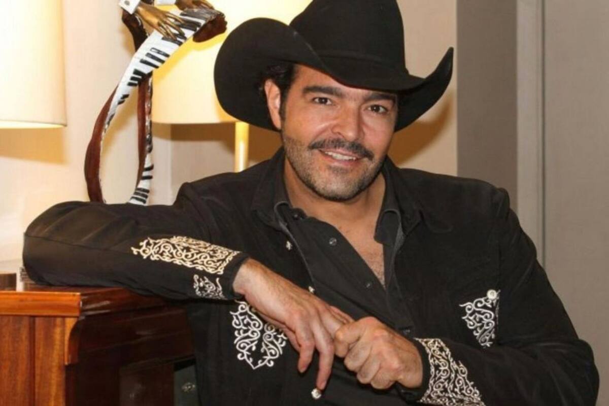 Pablo Montero podría ser sancionado por alterar el Himno Nacional