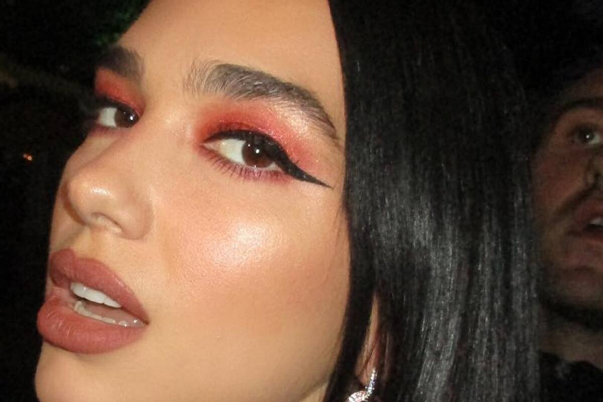 Dua Lipa eleva la temperatura en Instagram con ajustado atuendo