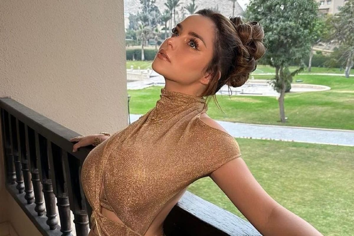Demi Rose acentúa su figura con espectacular vestido en Instagram