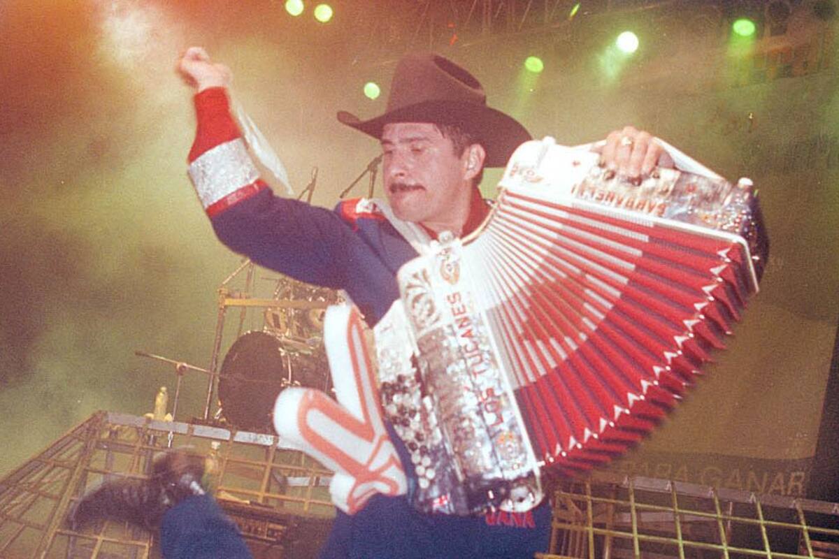 Muere fundador de Los Tucanes de Tijuana