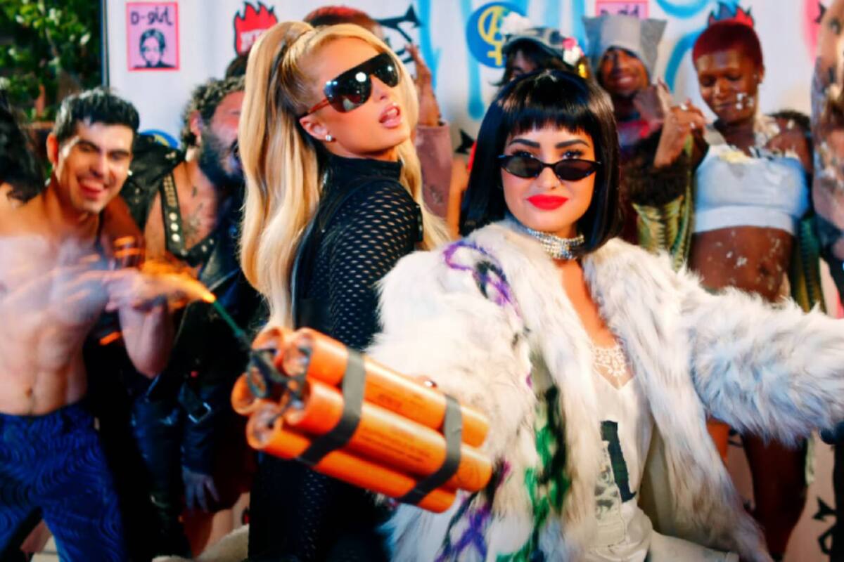 Demi Lovato estrena "Substance" y tiene como invitada a Paris Hilton