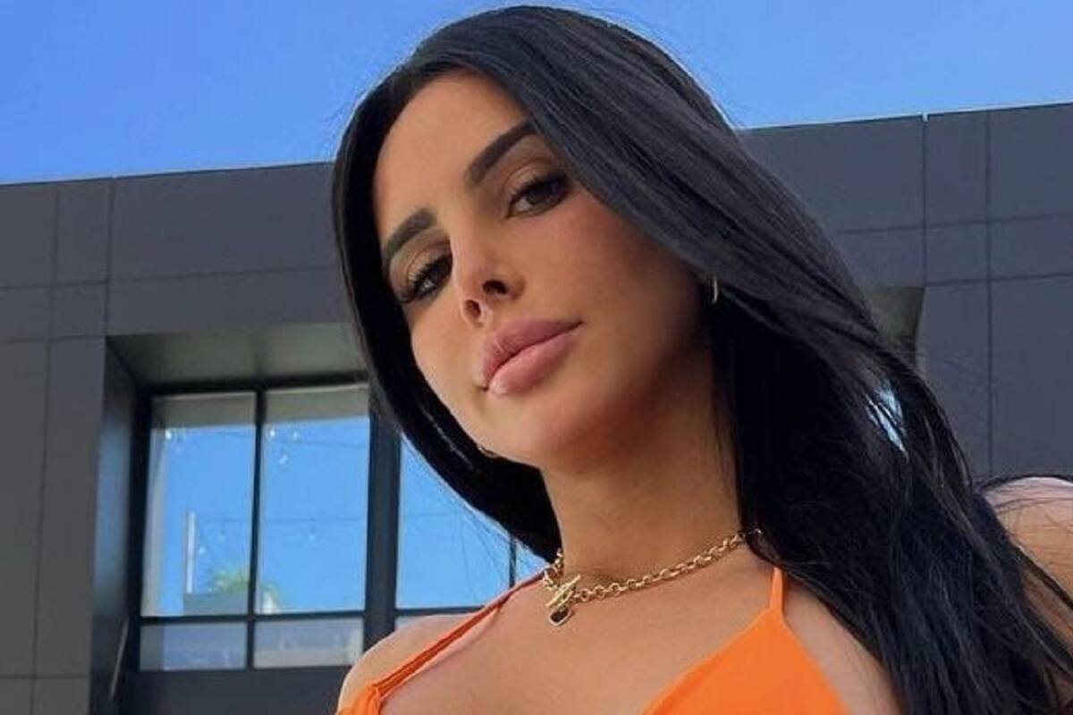 Lily Adrianne luce su impresionante figura en traje de baño